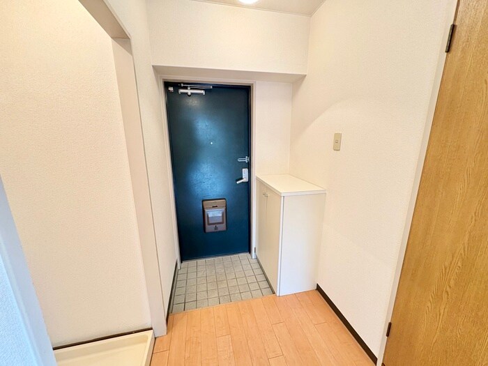 物件内観写真14　(玄関)
