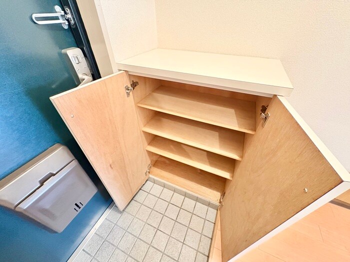 物件内観写真16　(靴箱)