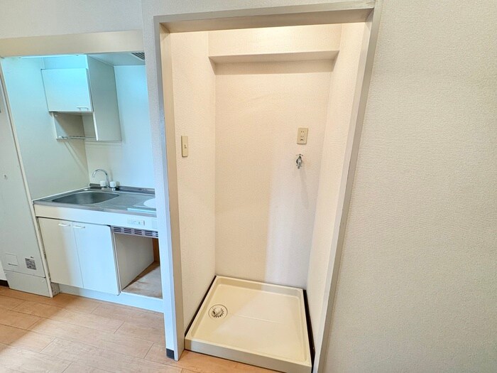 物件内観写真18　(洗濯機置場)