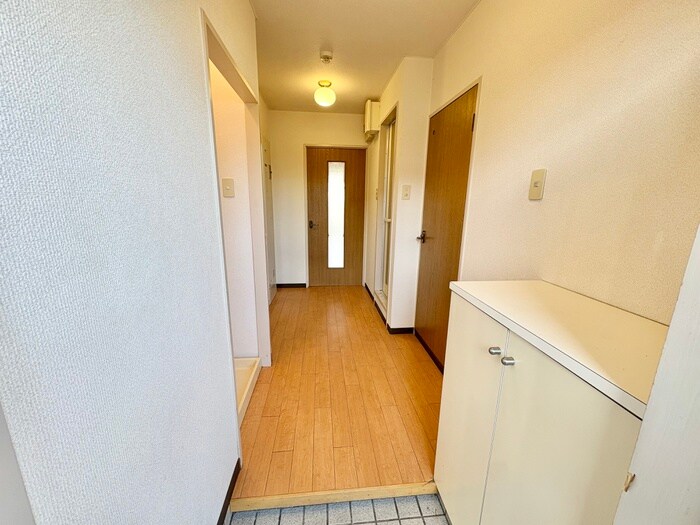 物件内観写真19　(廊下)