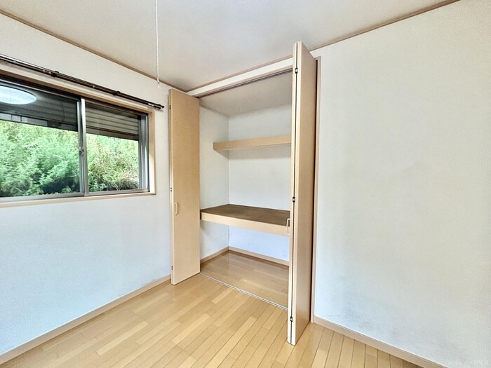 物件内観写真11　(収納)