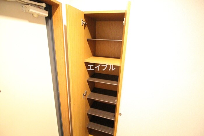 物件内観写真17　(靴箱)