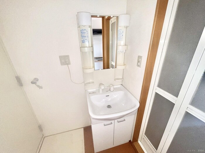 物件内観写真11　(洗面)