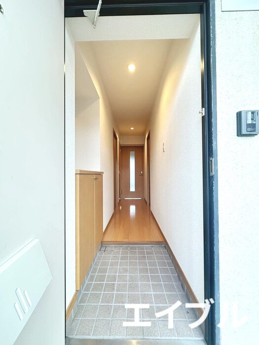 物件内観写真15　(玄関)