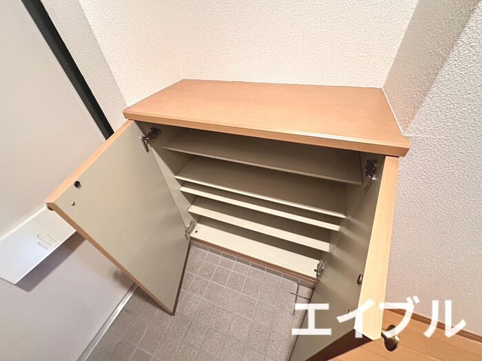 物件内観写真16　(靴箱)