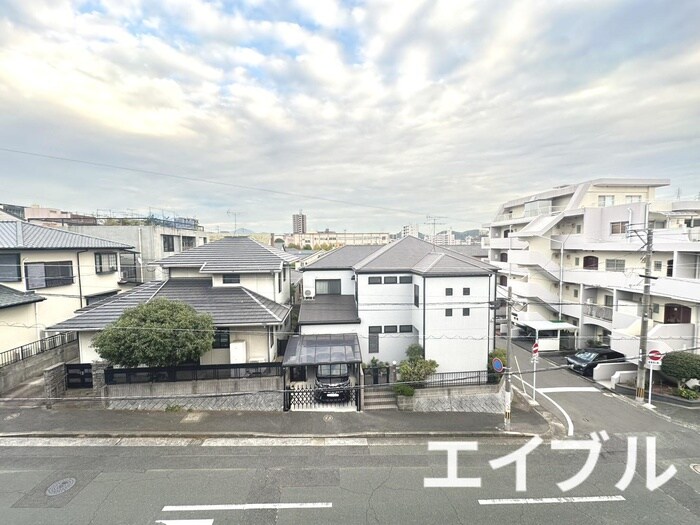 物件内観写真18　(室内からの展望)