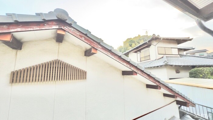 物件内観写真11　(室内からの展望)