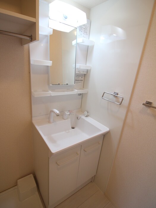 物件内観写真12　(洗面)