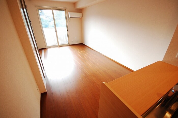 物件内観写真4　(居室)