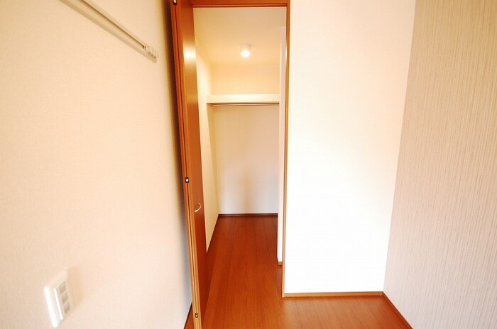 物件内観写真8　(収納)