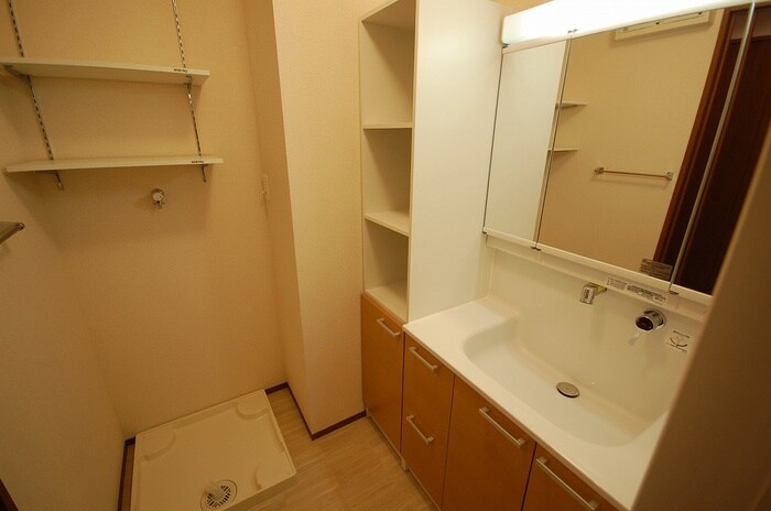 物件内観写真11　(洗面)