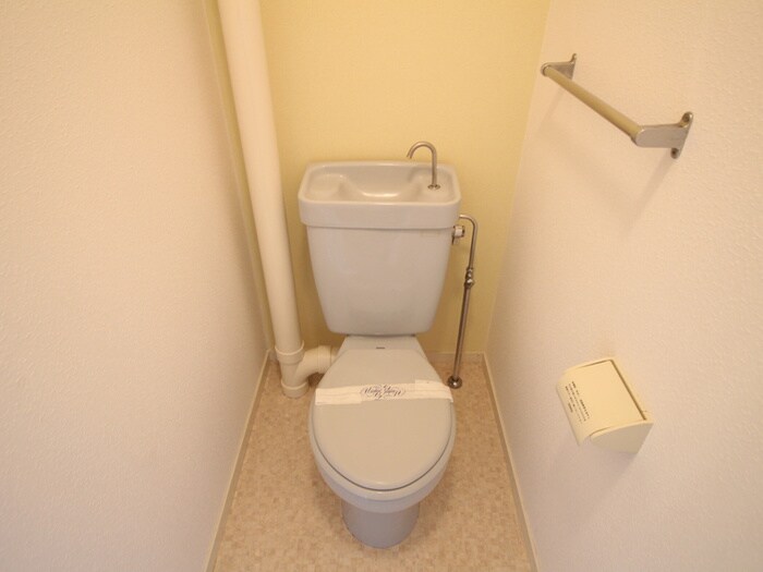 物件内観写真9　(トイレ)