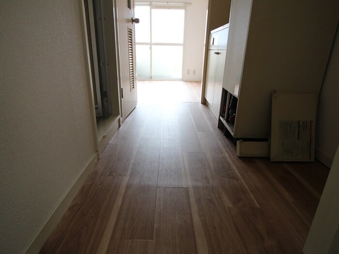 物件内観写真15　(廊下)