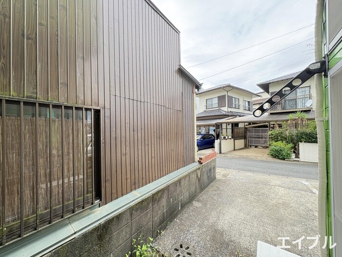 物件内観写真22　(室内からの展望)