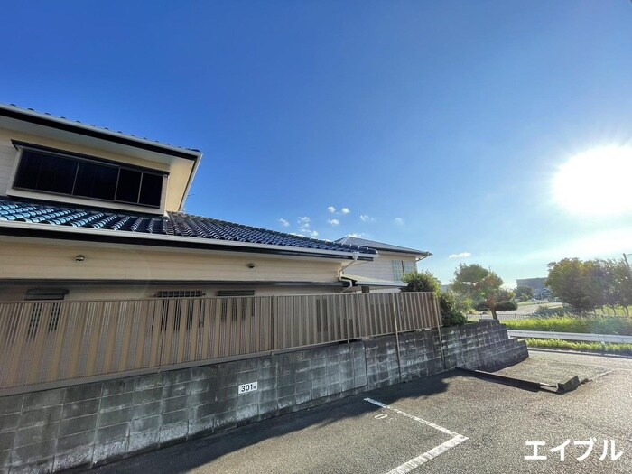 物件内観写真18　(室内からの展望)