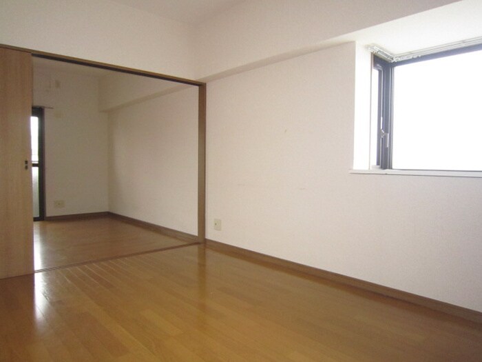 物件内観写真13　(居室)