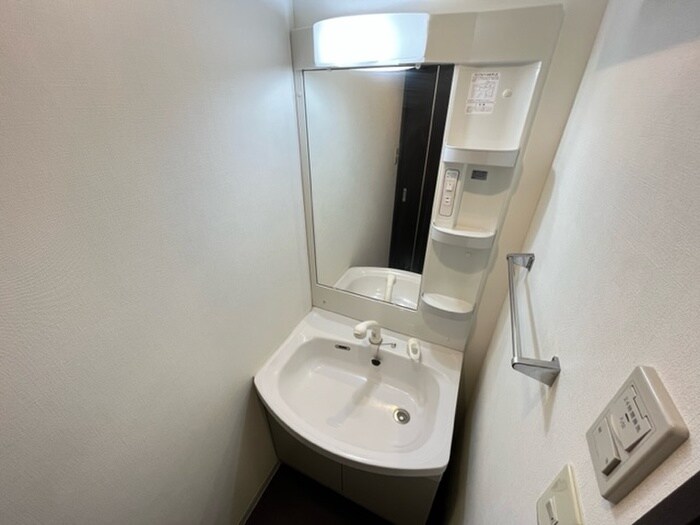 物件内観写真7　(洗面)