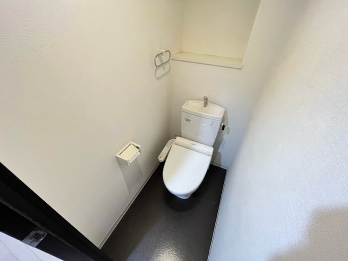 物件内観写真9　(トイレ)