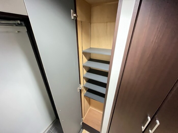 物件内観写真12　(靴箱)