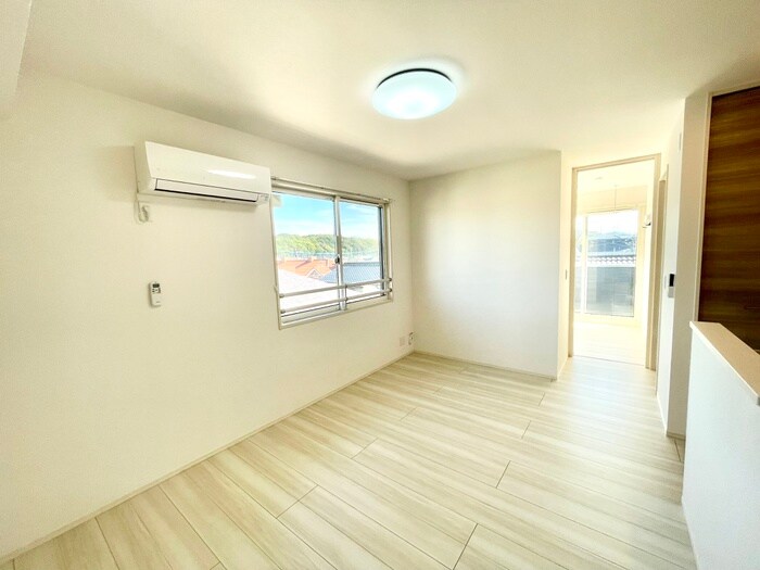 物件内観写真7　(居室)