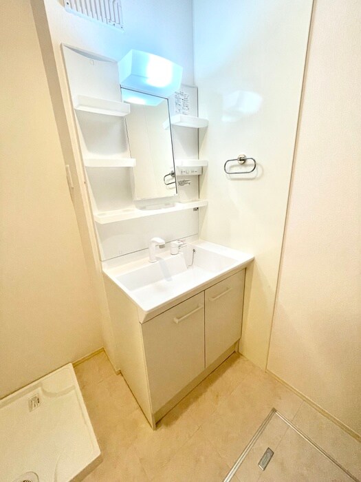 物件内観写真9　(洗面)