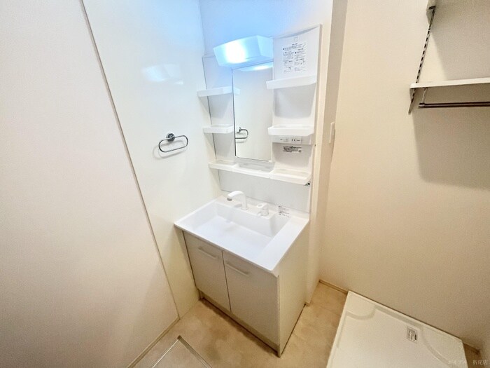 物件内観写真11　(洗面)