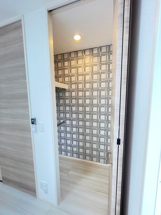 物件内観写真12　(収納)
