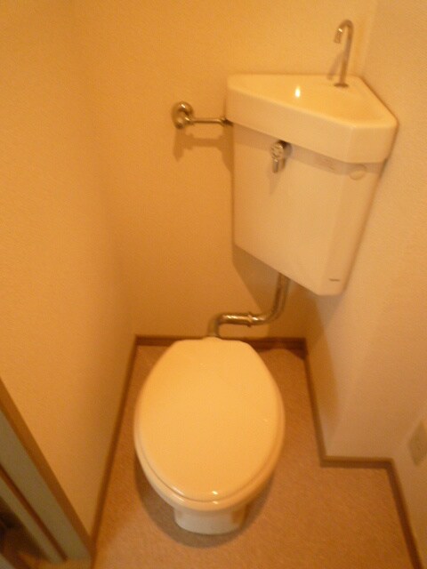 物件内観写真12　(トイレ)