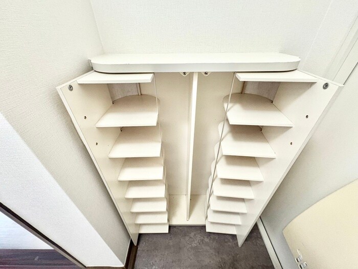 物件内観写真12　(靴箱)