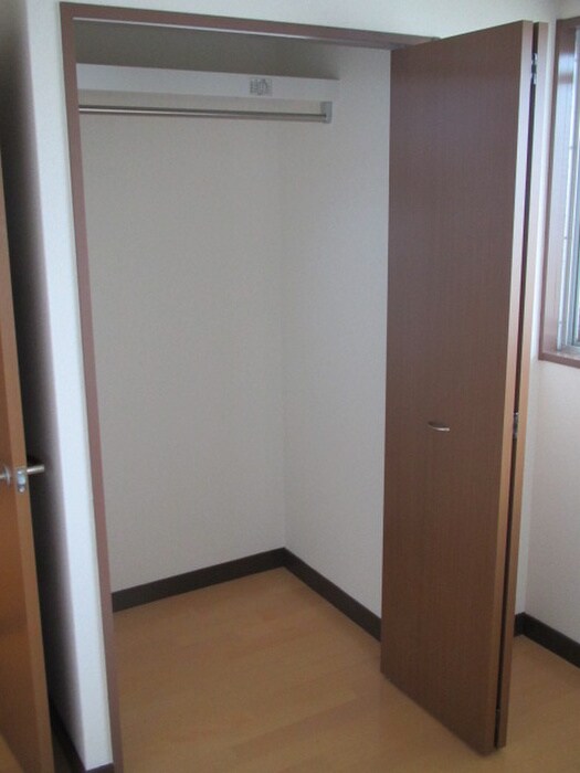 物件内観写真10　(収納)