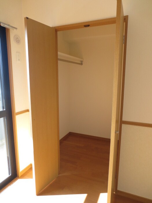 物件内観写真15　(収納)