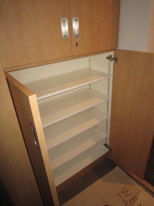 物件内観写真11　(靴箱)