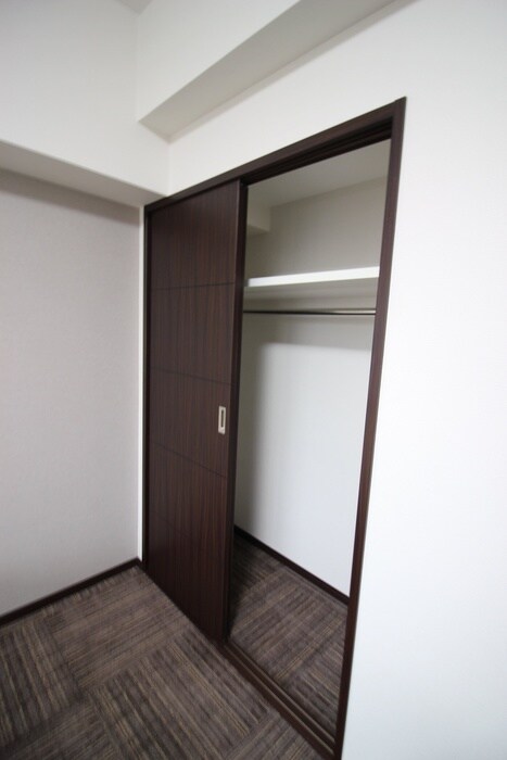 物件内観写真12　(収納)