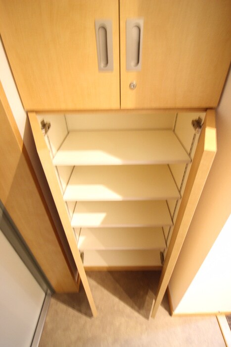 物件内観写真14　(靴箱)