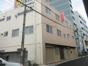 上野ビル外観写真