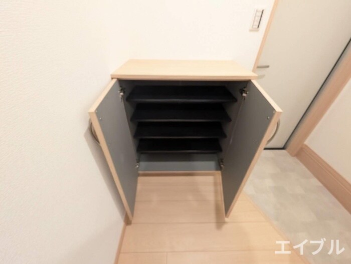 物件内観写真15　(靴箱)
