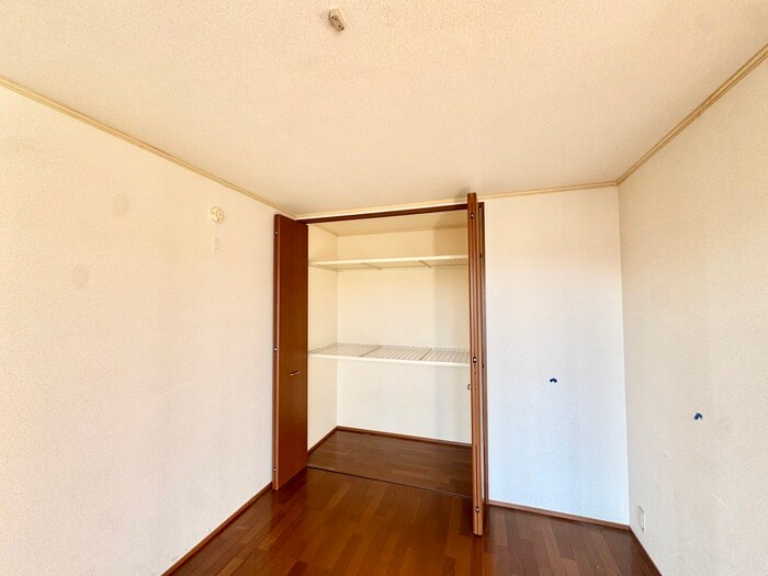 物件内観写真10　(収納)