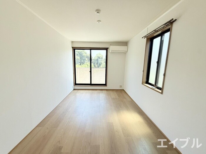 物件内観写真13　(居室)