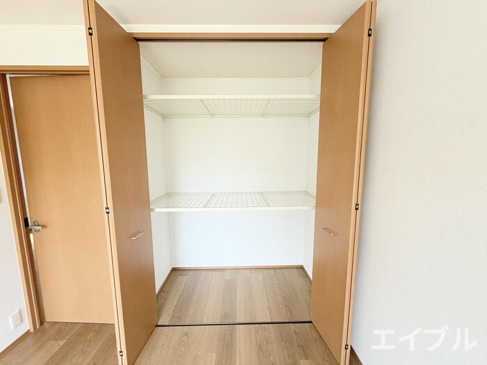 物件内観写真15　(収納)