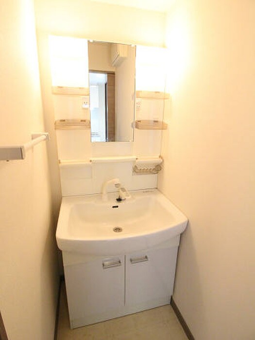 物件内観写真12　(洗面)