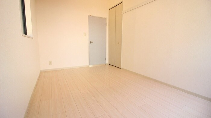 物件内観写真5　(居室)