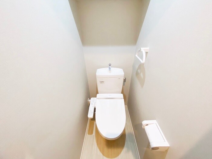 物件内観写真9　(トイレ)