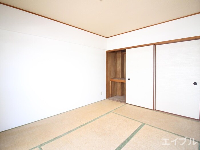 物件内観写真8　(居室)