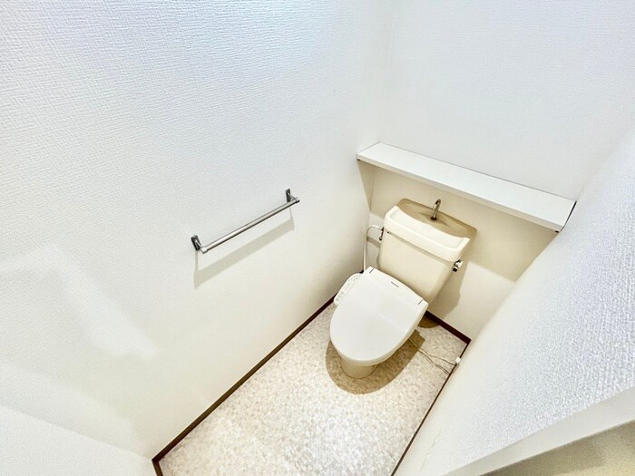 物件内観写真9　(トイレ)