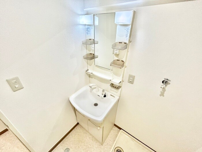 物件内観写真10　(洗面)