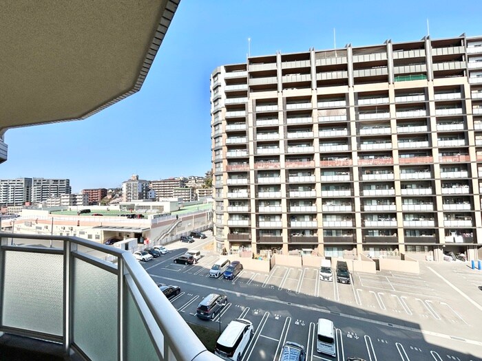 物件内観写真13　(室内からの展望)