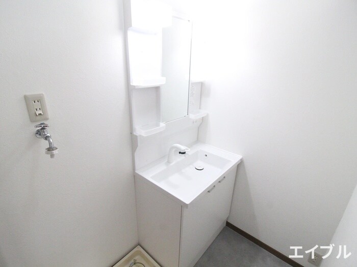 物件内観写真8　(洗面)