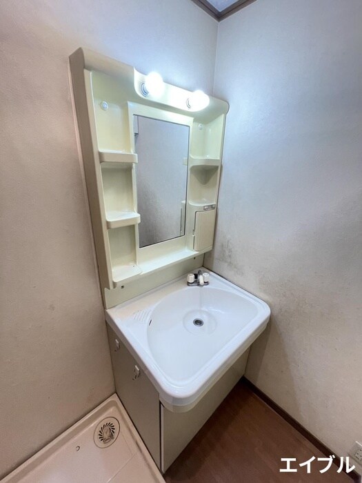 物件内観写真8　(洗面)