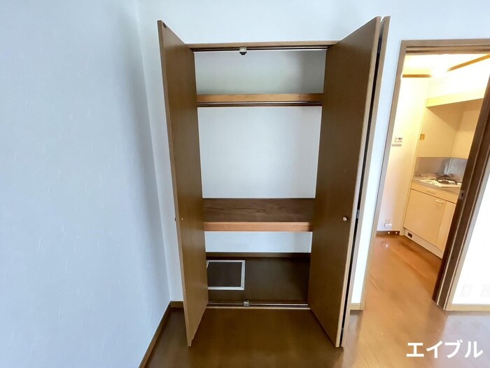 物件内観写真12　(収納)