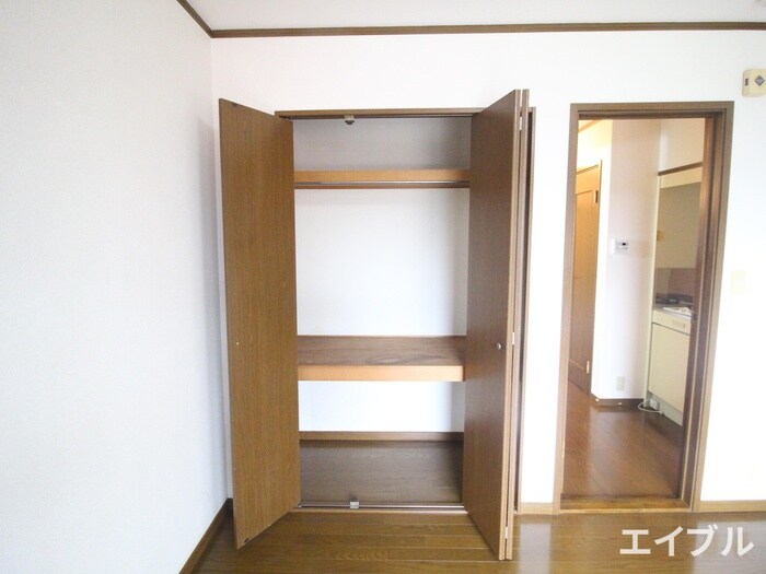 物件内観写真12　(収納)
